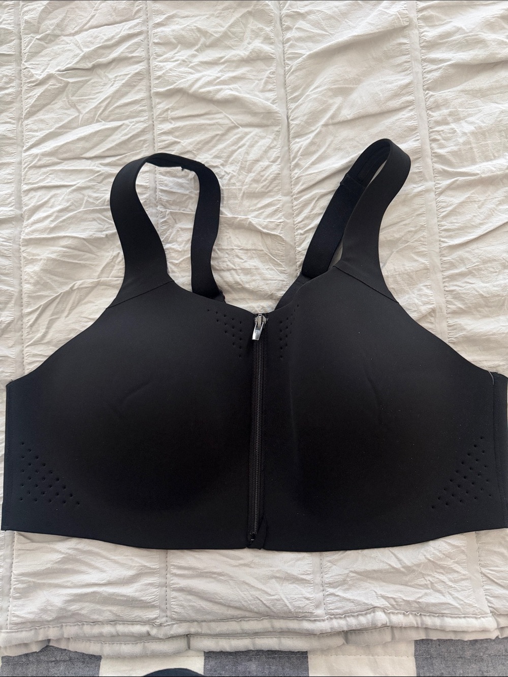 VSX Black Front-Zip Smooth Cup Sports Bra